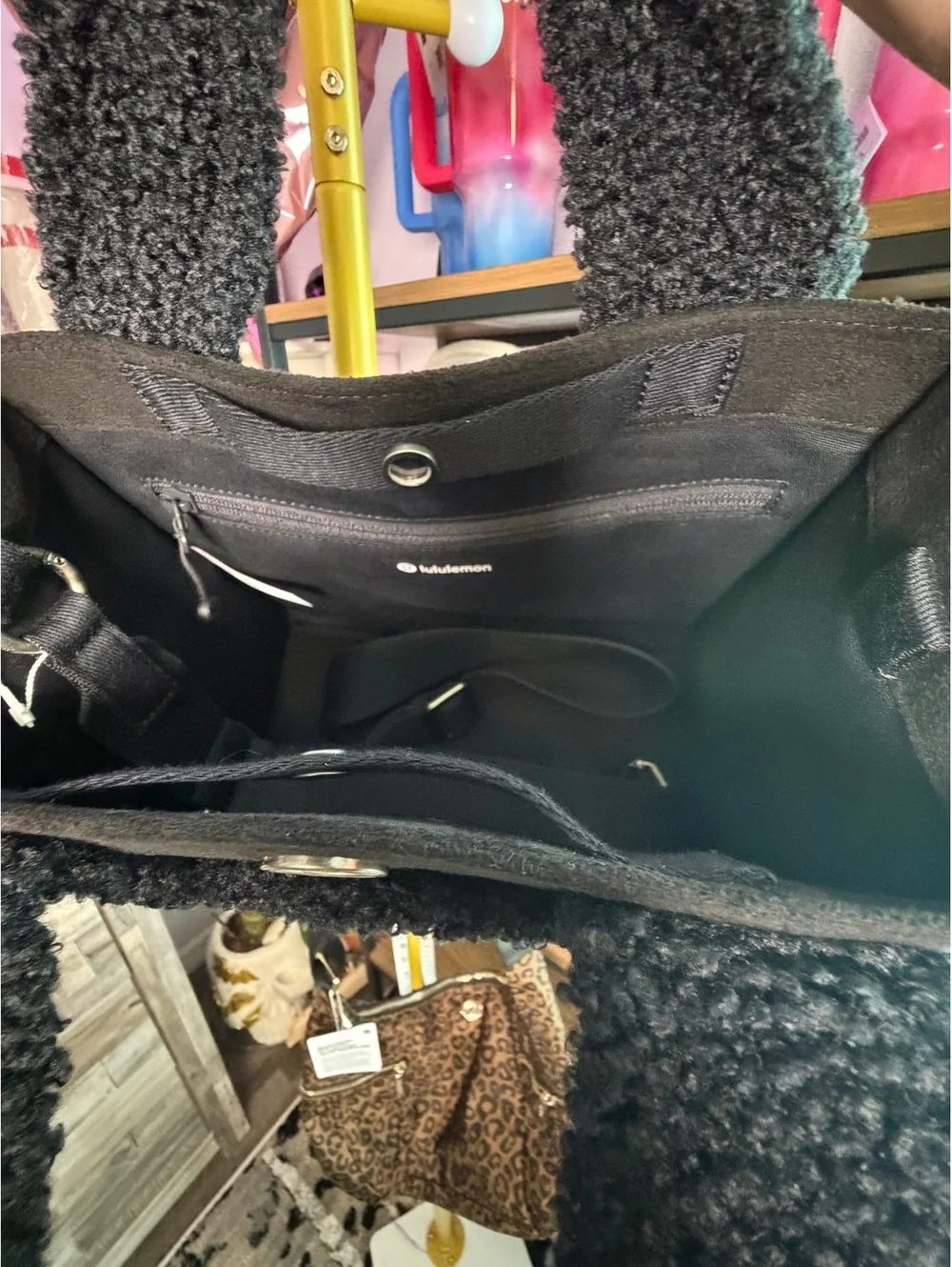 NWT Lululemon Boxy Tote Mini with Faux Shearling Trims - Black $168